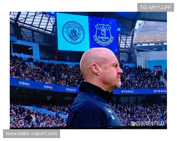 埃弗顿半场传中尝试19次,仅2次找到队友